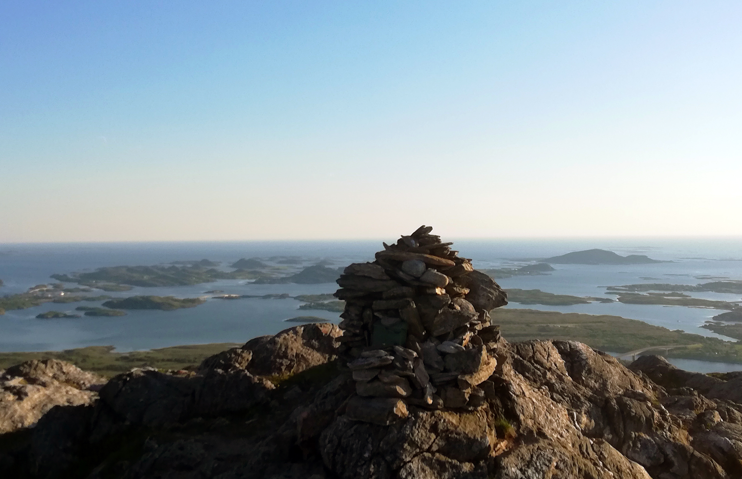 ÅKVIKFJELLET TIL WEB2 ÅKVIKFJELLET TIL WEB2